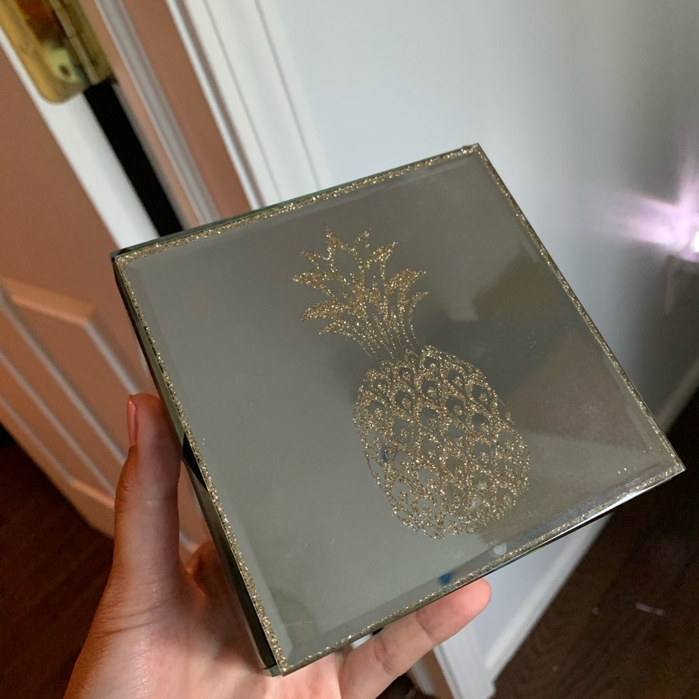 LAST CHANCE Pineapple jewelry box